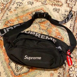 Supreme ss18 waist bag